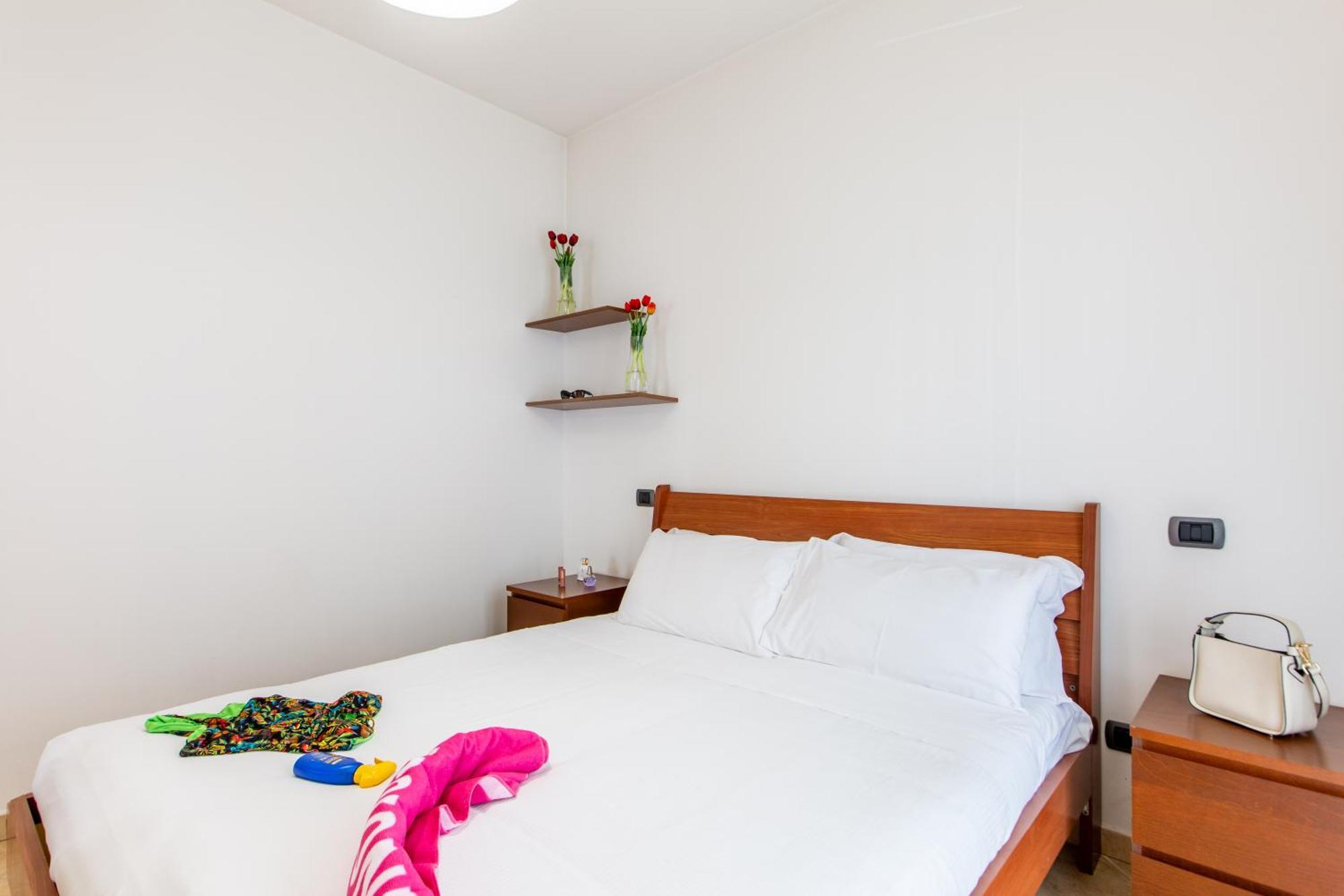 Desi Apartment *