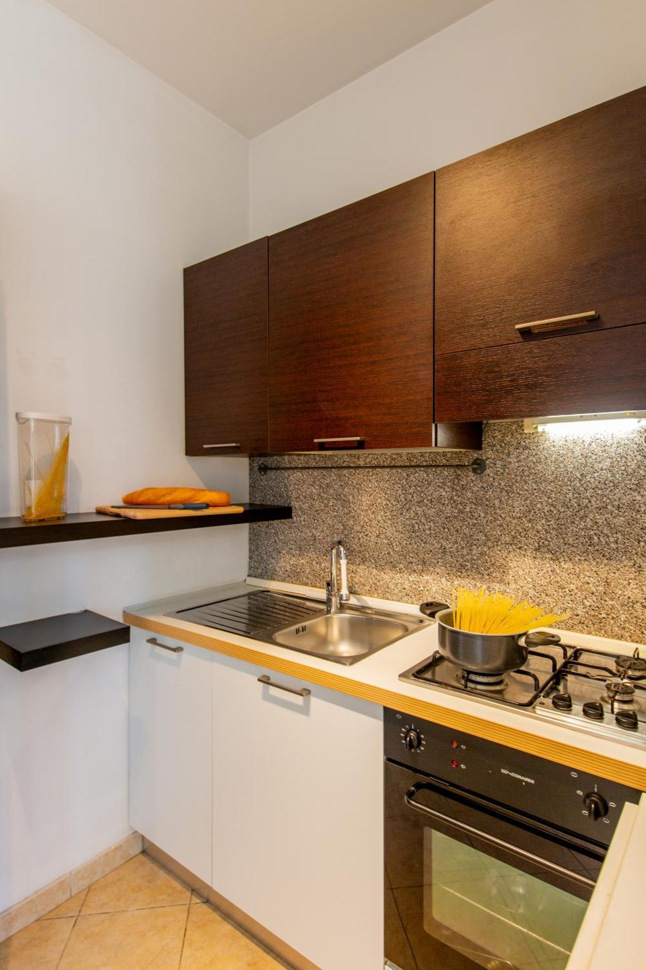 Desi Apartment *