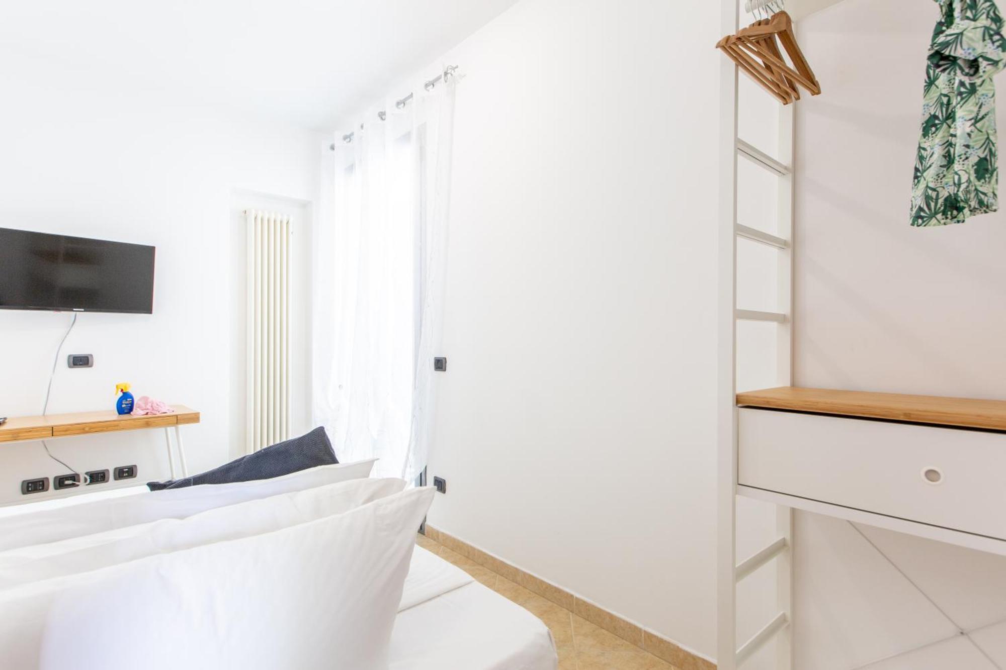Apartment Desi *